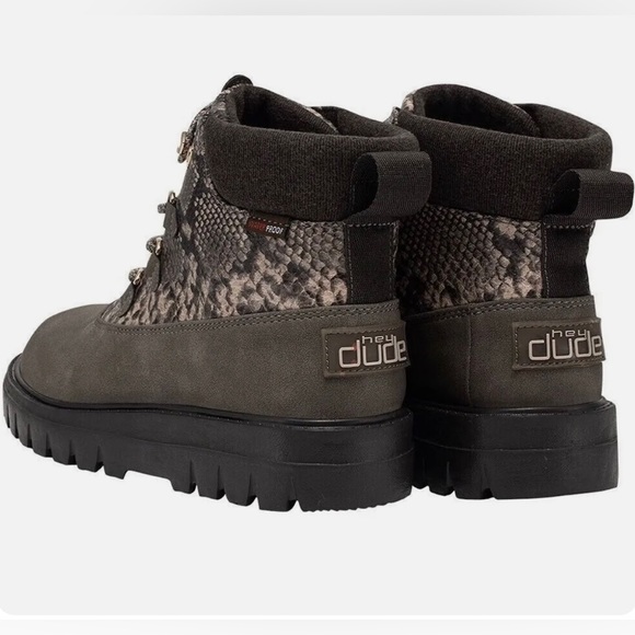 Hey Dude Tonya Eco Shield Womens Boots in Camo Snake Print. Size 7. Brand new. - Picture 2 of 4